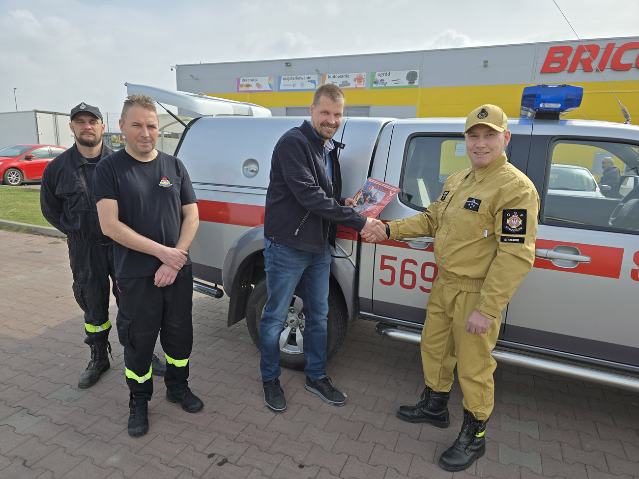 Fundacja Muszkieterów wsparła strzegomskich strażaków [FOTO] 