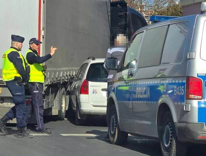 Poranna kolizja w centrum miasta [FOTO] 