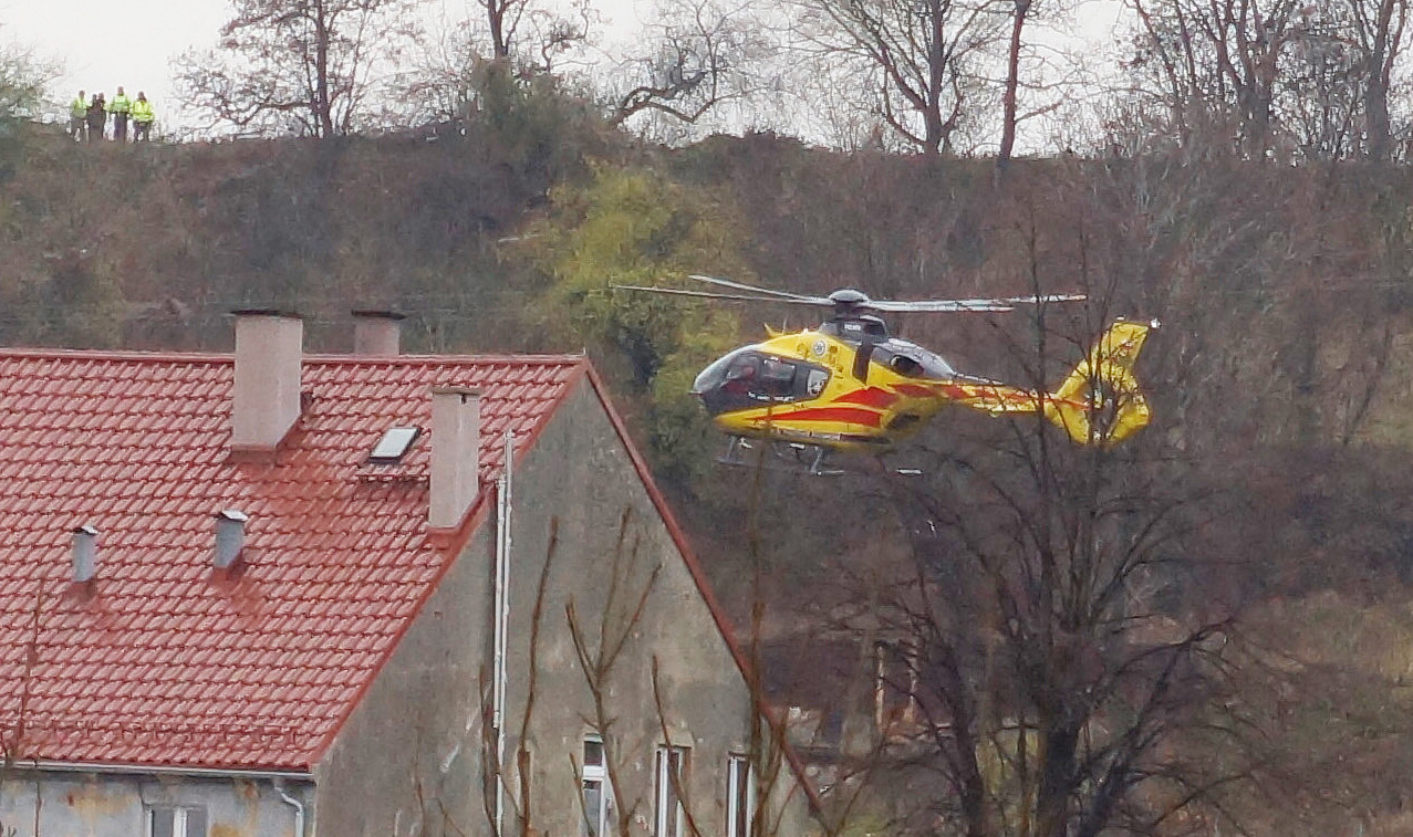 Interwencja śmigłowca LPR w Strzegomiu [FOTO+WIDEO] 
