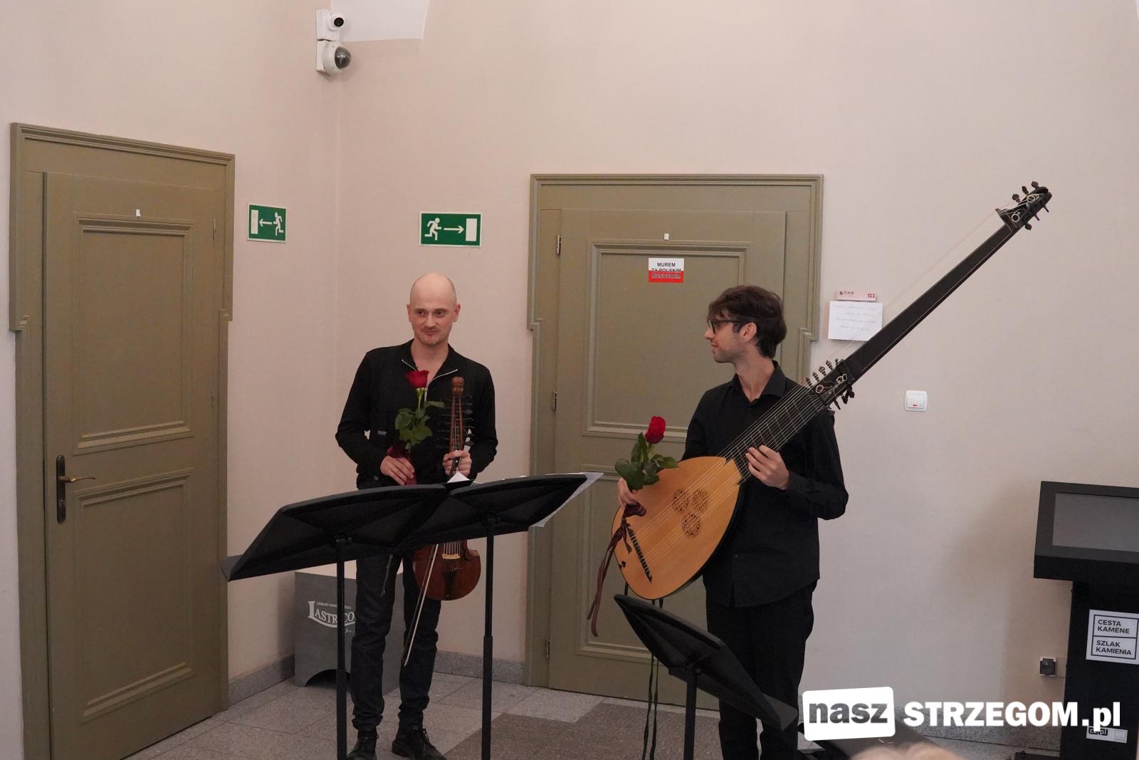 Niezwykłe instrumenty w centrum uwagi. Drugi dzień Strzegom a Cappella [FOTO] 