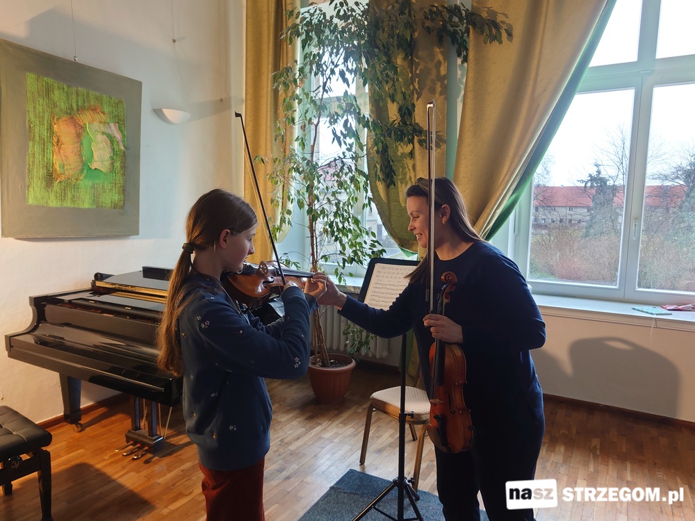 Zimowy kurs skrzypcowy w Pałacu Morawa [FOTO] 