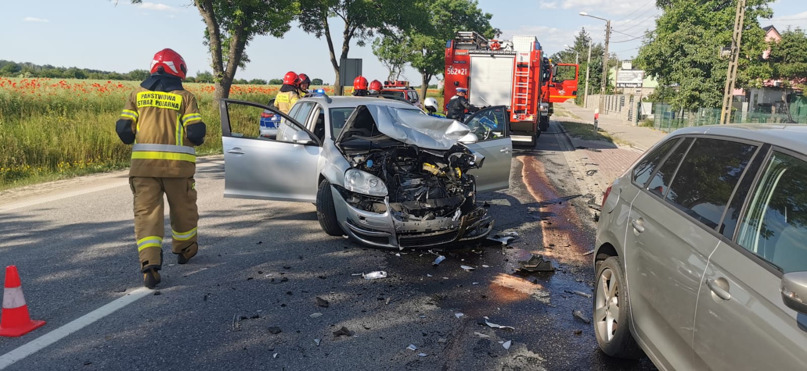 Czołowe zderzenie na krajowej 