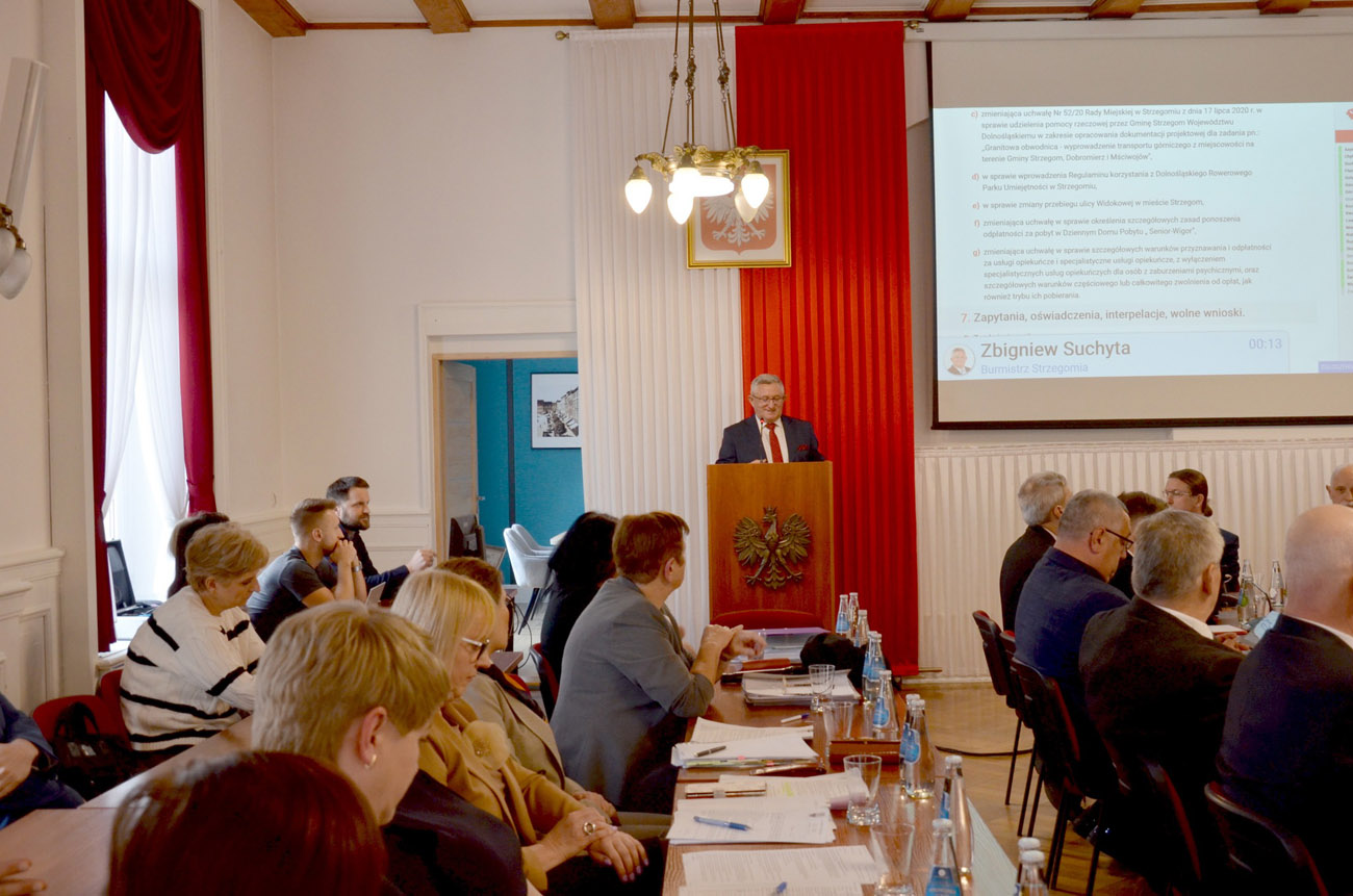Ostatnia sesja Rady Miejskiej Strzegomia w mijającej kadencji [FOTO] 