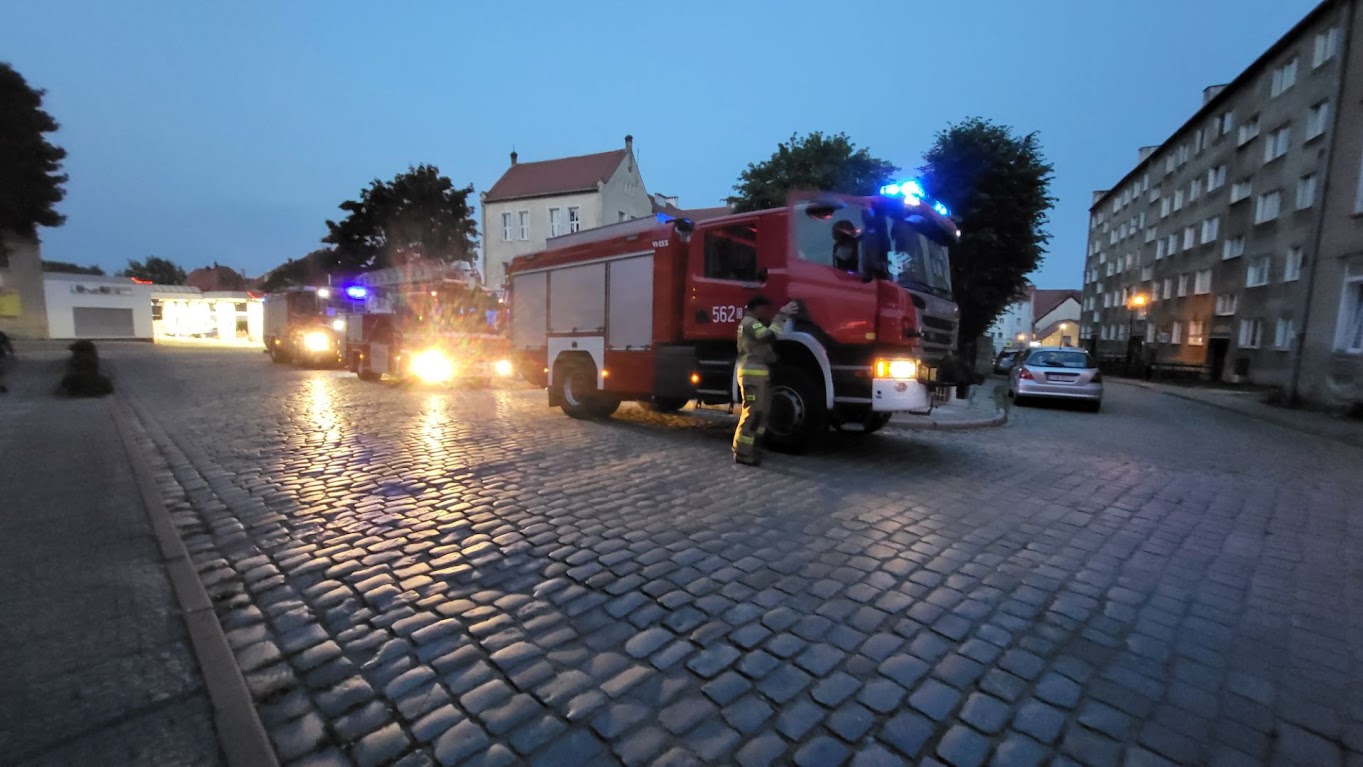 Mieszkańcy budynku przy ul. Św. Anny wyczuwali zapach gazu [FOTO] 