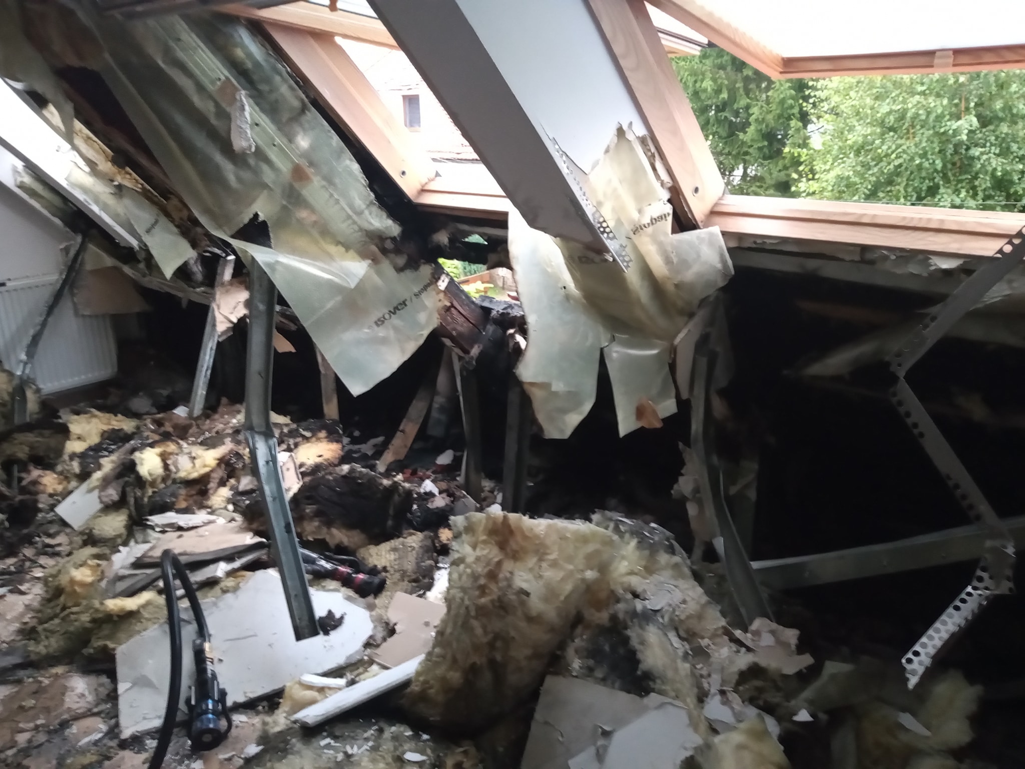 Piorun uderzył w dom na ul. Zielonej! [FOTO] 