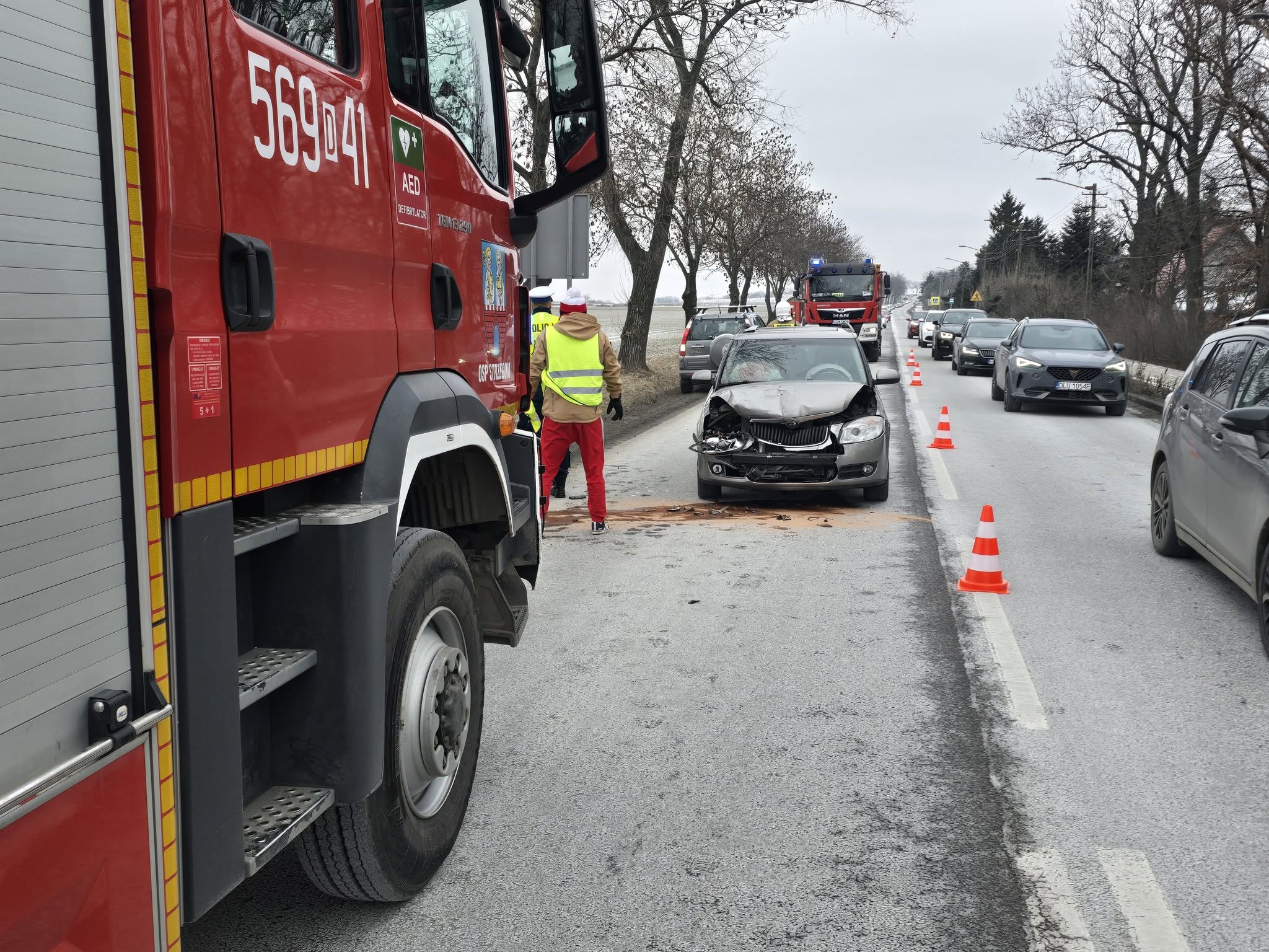 Zderzenie dwóch pojazdów na krajowej „piątce” w Strzegomiu 