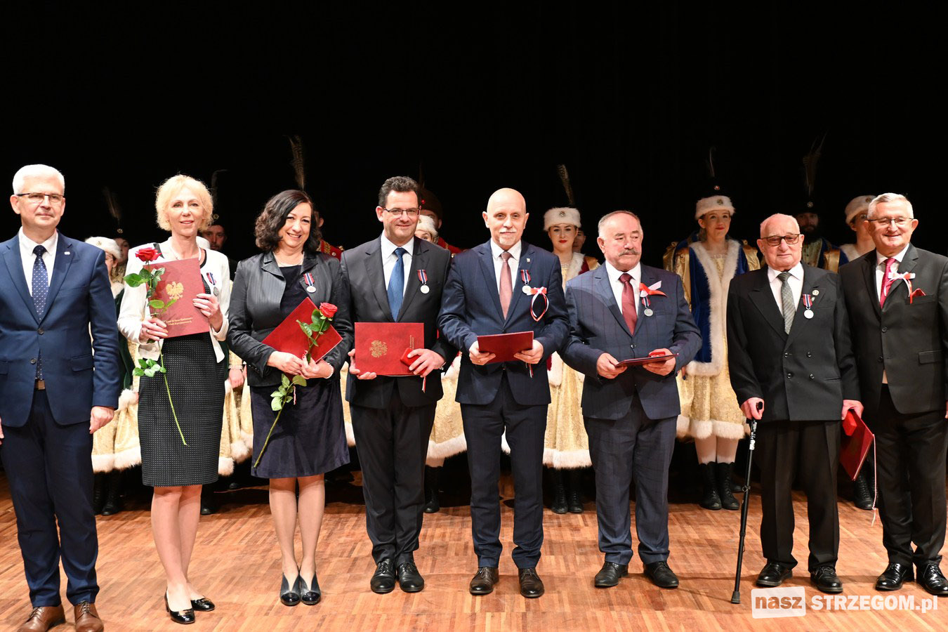 Medale, odznaczenia i honorowe tytuły trafiły w ręce zasłużonych w Strzegomiu [FOTO] 