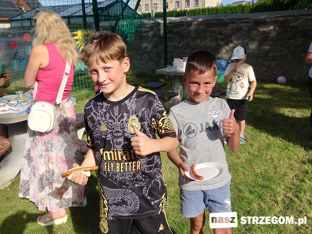 Rodzinna zabawa na świeżym powietrzu w Międzyrzeczu. Sołectwo zorganizowało radosne popołudnie dla dzieci [FOTO] 