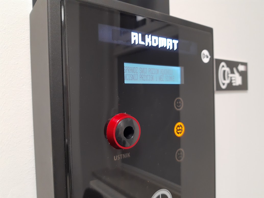 Samoobsługowy alkomat w strzegomskim komisariacie [FOTO] 