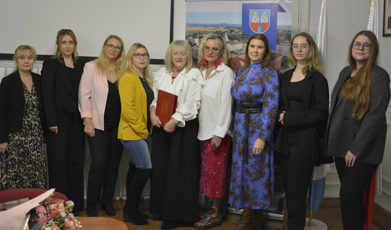 Regina Puczka uhonorowana tytułem „Zasłużona dla Ziemi Strzegomskiej” [FOTO] 