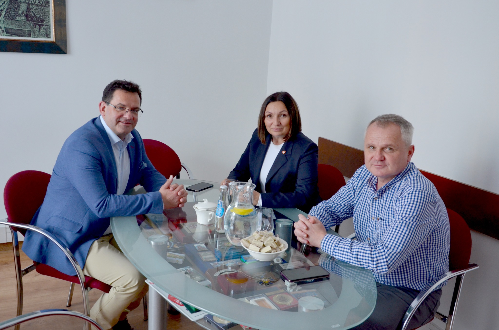 Wicemarszałek Monika Wielichowska z wizytą w Strzegomiu. Rozmawiała z samorządowcami o unijnych środkach na inwestycje  