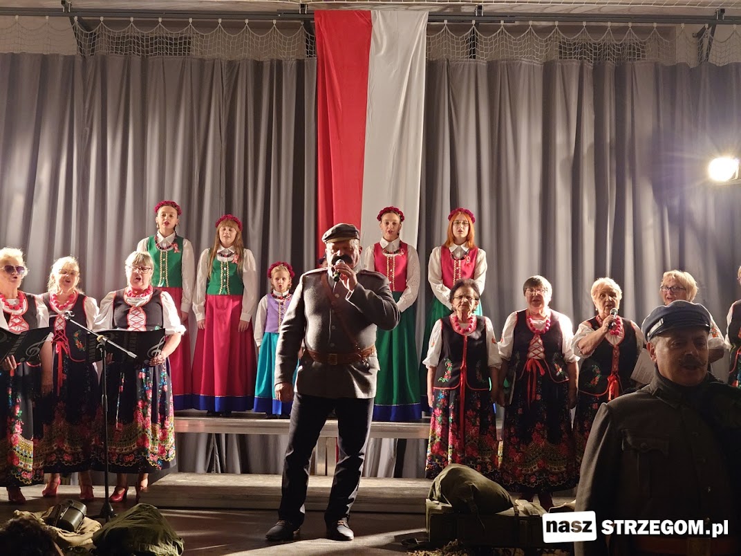 Patriotyczne widowisko w Jaroszowie ponownie poruszyło publiczność [FOTO] 