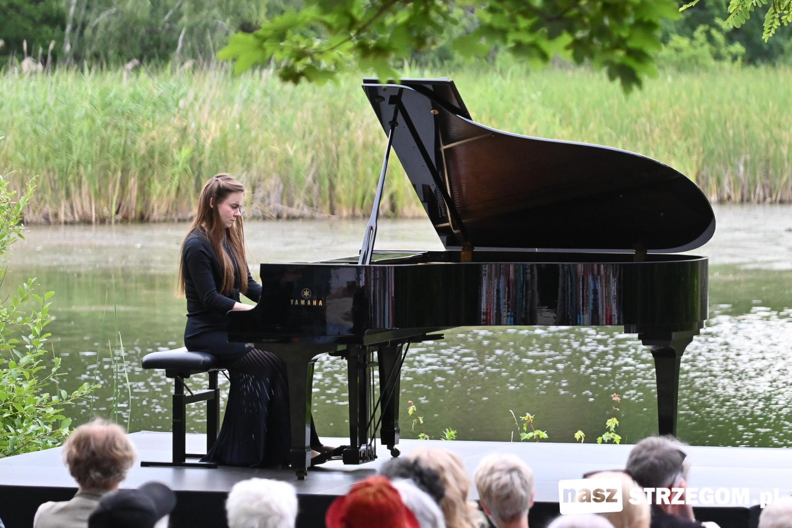 Aleksandra Hortensja Dąbek zachwyciła publiczność w strzegomskim kamieniołomie [FOTO] 