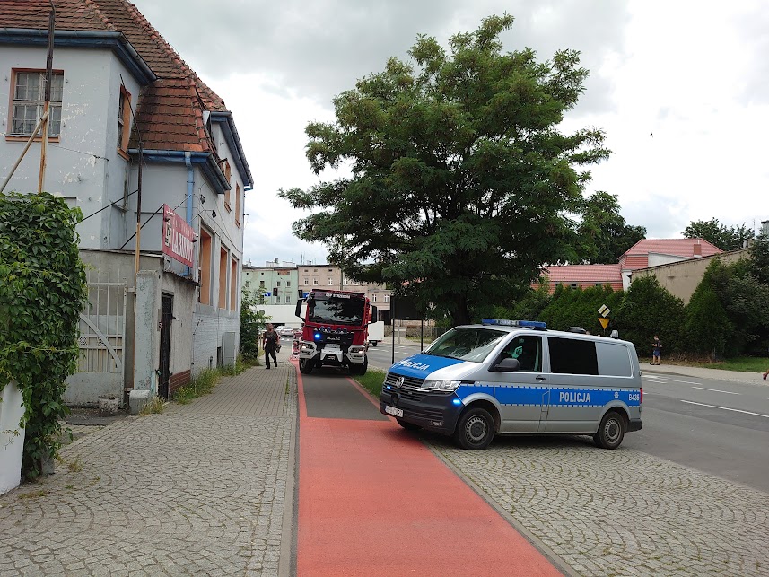Pożar przy budynku na Al. Wojska Polskiego w Strzegomiu  