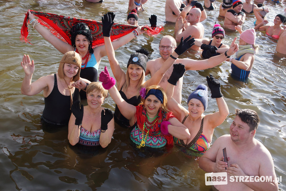Wezmą lodowatą kąpiel, aby pomóc Marcelince ze Strzegomia [FOTO] 