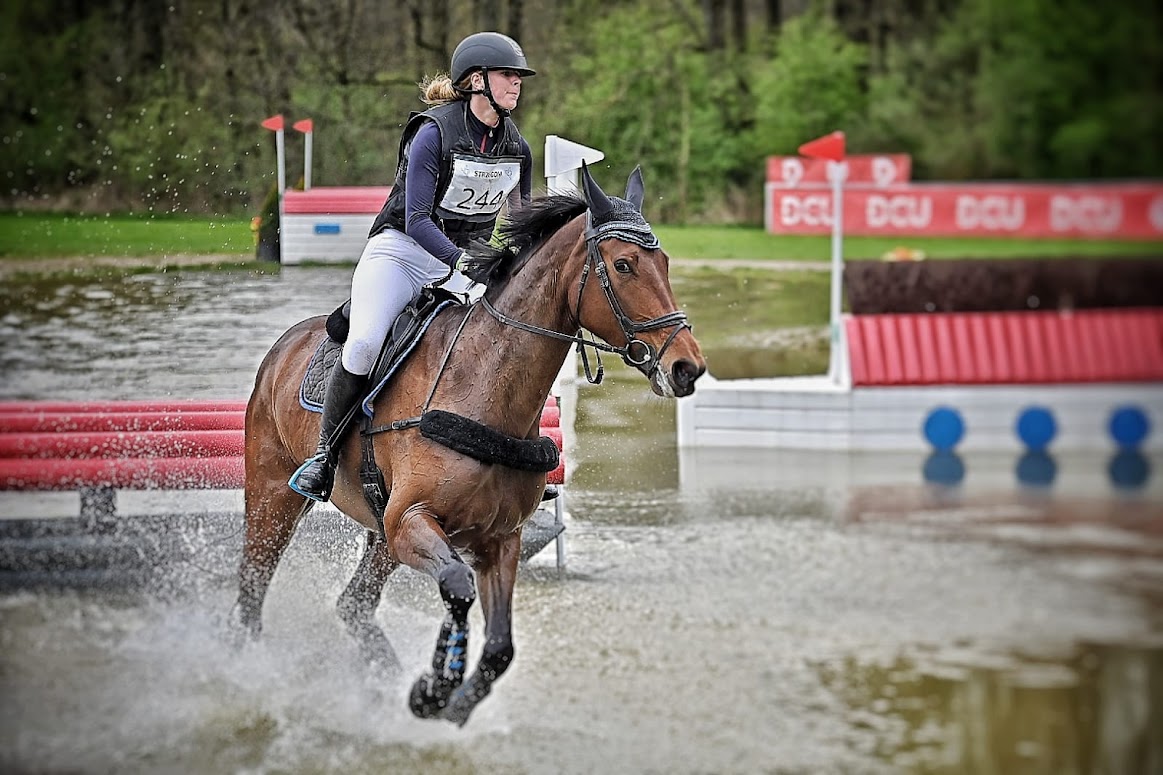 Niemka zwyciężyła w czterogwiazdkowym konkursie w Morawie [FOTO] 