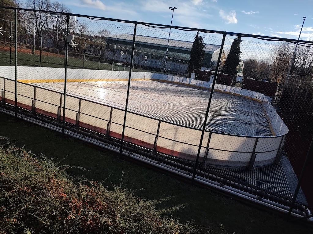 Wkrótce otwarcie lodowiska w Strzegomiu. Ślizganie nie będzie droższe [FOTO] 