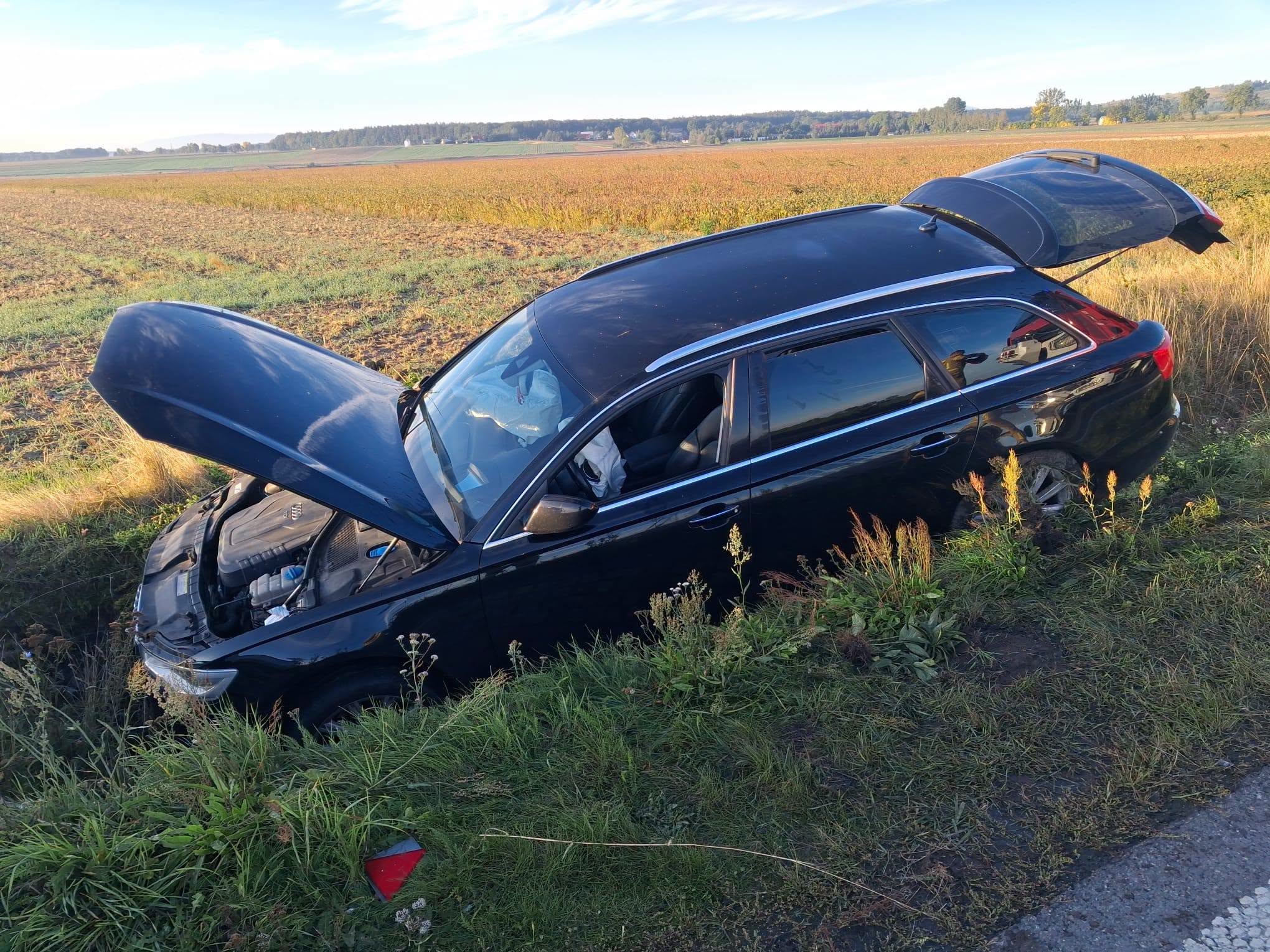 Niebezpieczny manewr wyprzedzania przyczyną zdarzenia na krajowej „piątce” [FOTO] 