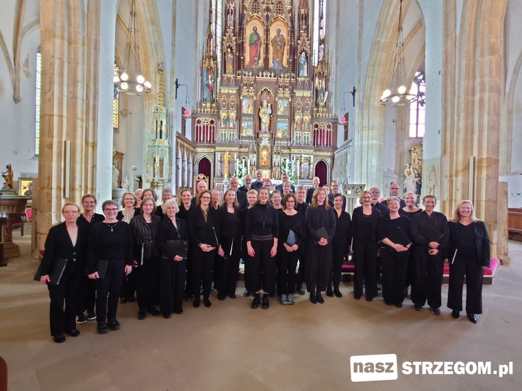 Muzyczna podróż „Via Regia” – koncert chóru Kronenechor Friedrichstadt w Strzegomiu [FOTO] 