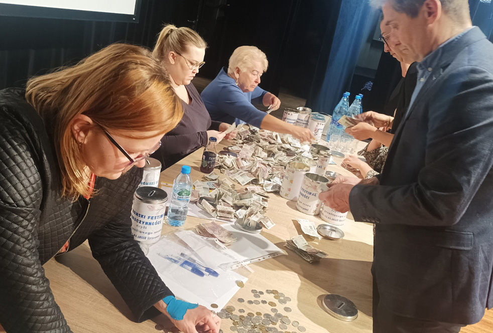 Podliczyli zebrane pieniądze podczas Strzegomskiego Festiwalu Dobroczynności [FOTO] 