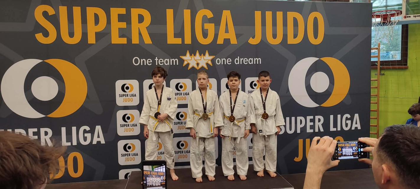 Strzegomscy judocy wrócili z Sobótki z pięcioma medalami! [FOTO] 