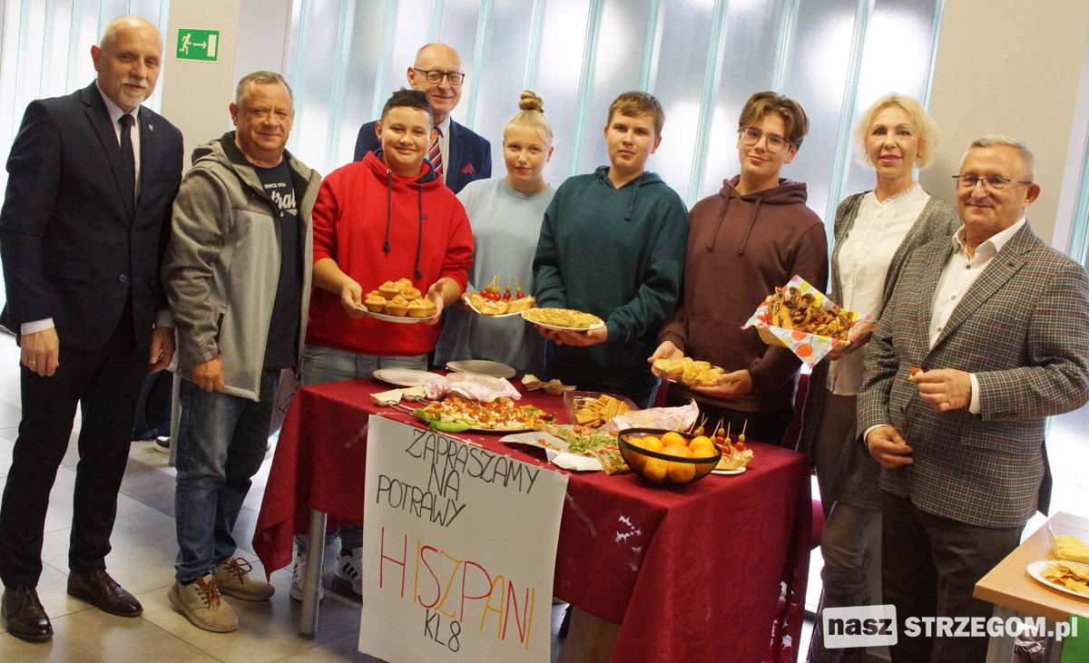 Młodzież rozpoczęła jesień smakami świata [FOTO] 