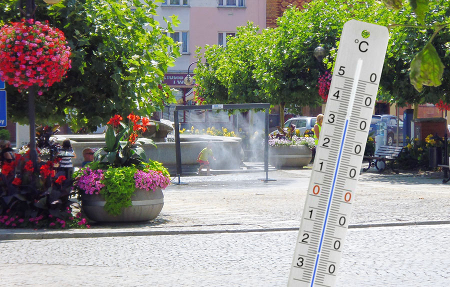 W mieście pojawiły się zraszacze 