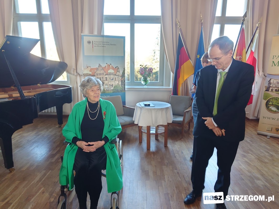 Melitta Sallai odznaczona Krzyżem Zasługi na Wstędze Orderu Zasługi Republiki Federalnej Niemiec  [FOTO] 