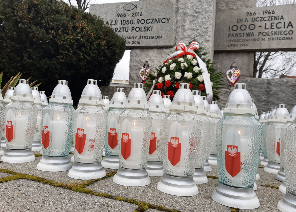 Pamiętali o ofiarach katastrofy smoleńskiej [FOTO] 