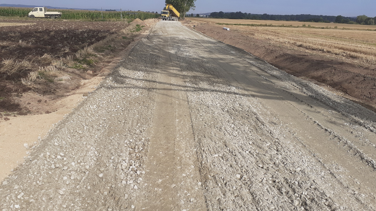 Trwają prace przy scalaniu gruntów w Granicy, Tomkowicach i Godzieszówku  [FOTO] 