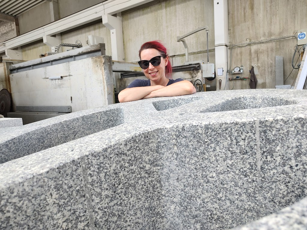 Trwa odliczanie do finału pleneru rzeźbiarskiego w Strzegomiu [FOTO] 