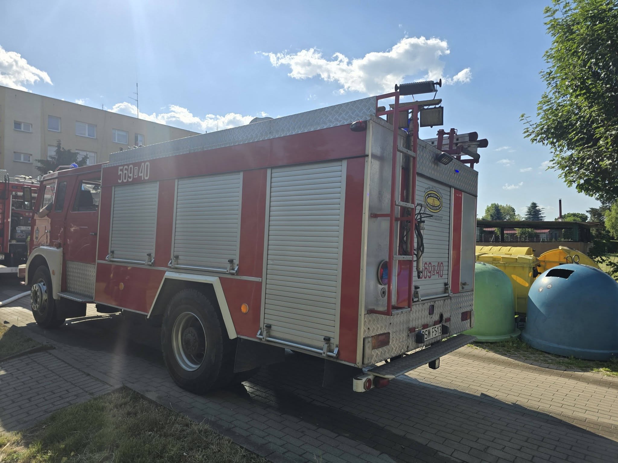 Chwile grozy w Jaroszowie. Pożar butli gazowej postawił służby na nogi 