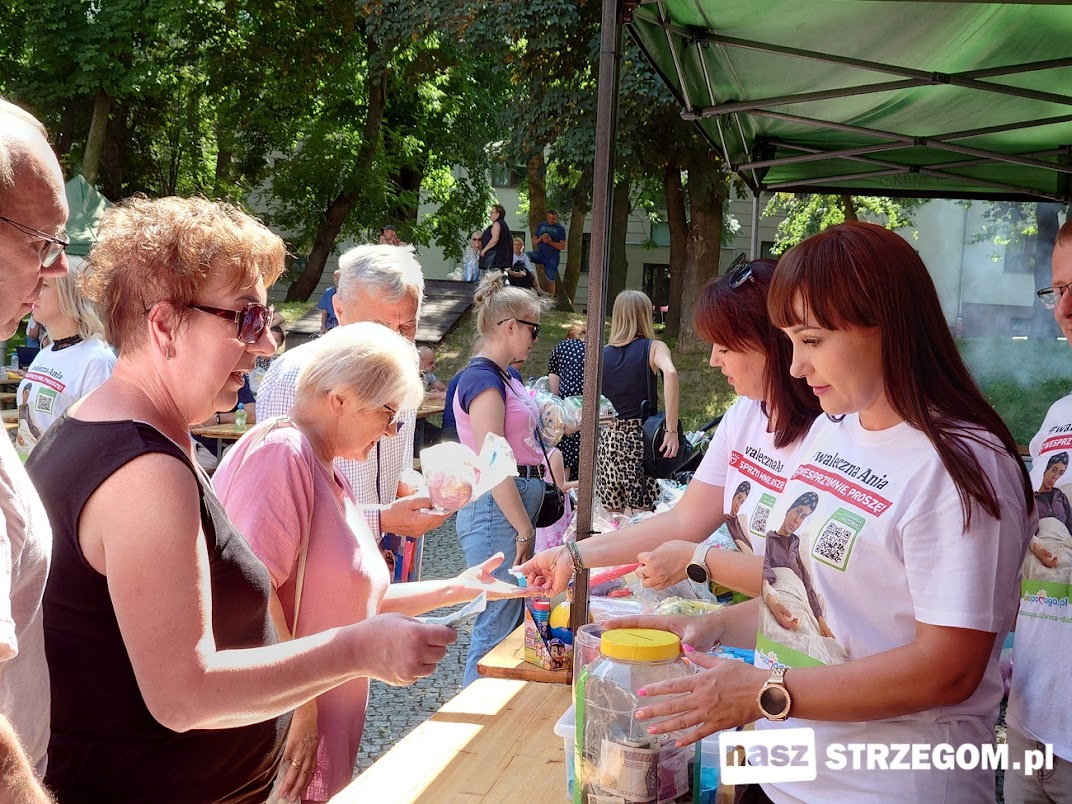 Koncert charytatywny dla Anny Dudek – strzegomianie kolejny raz pokazali wielkie serca [FOTO] 
