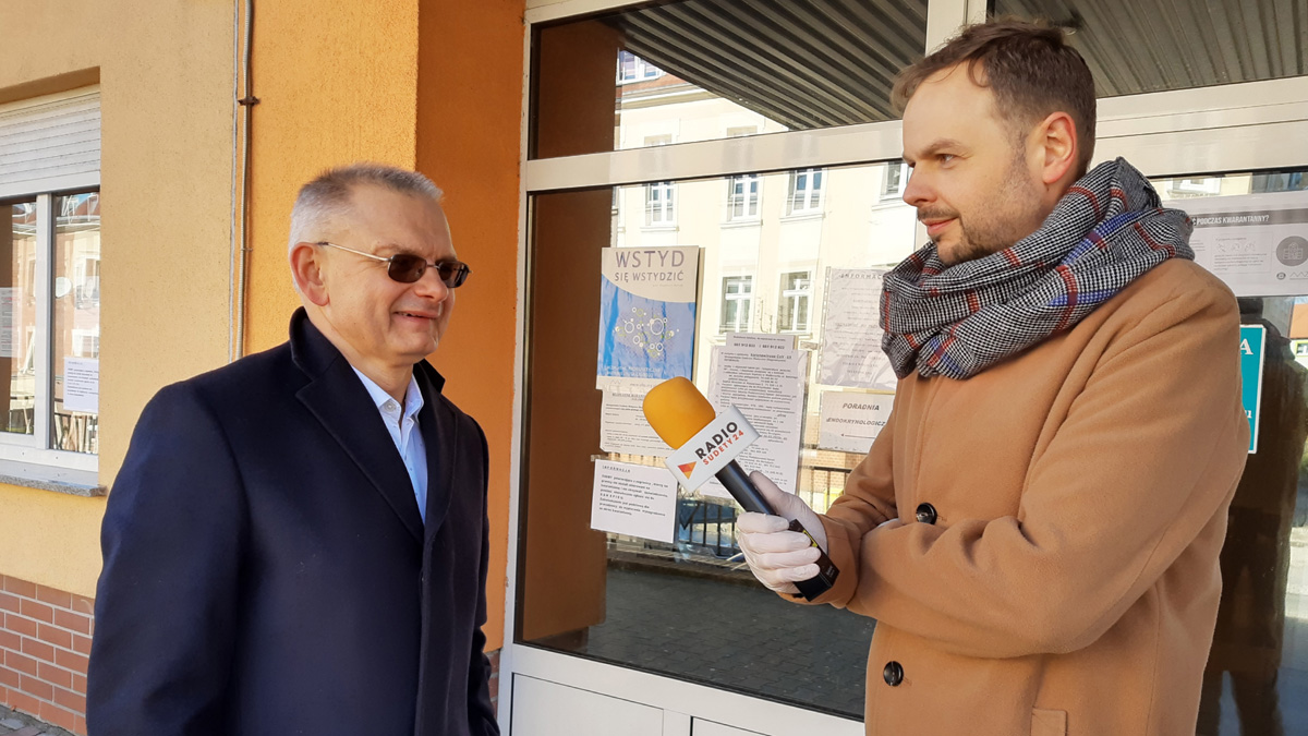 Zakładać maseczkę, czy nie ma sensu? [FILM] 
