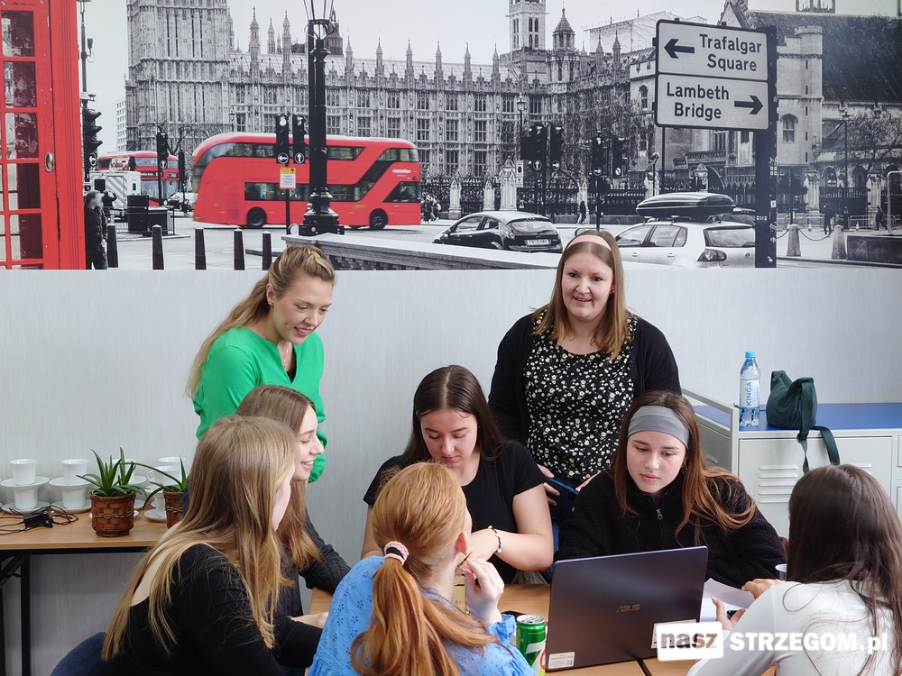 Uczniowie z Norwegii, Grecji i Turcji goszczą w strzegomskim ogólniaku [FOTO] 