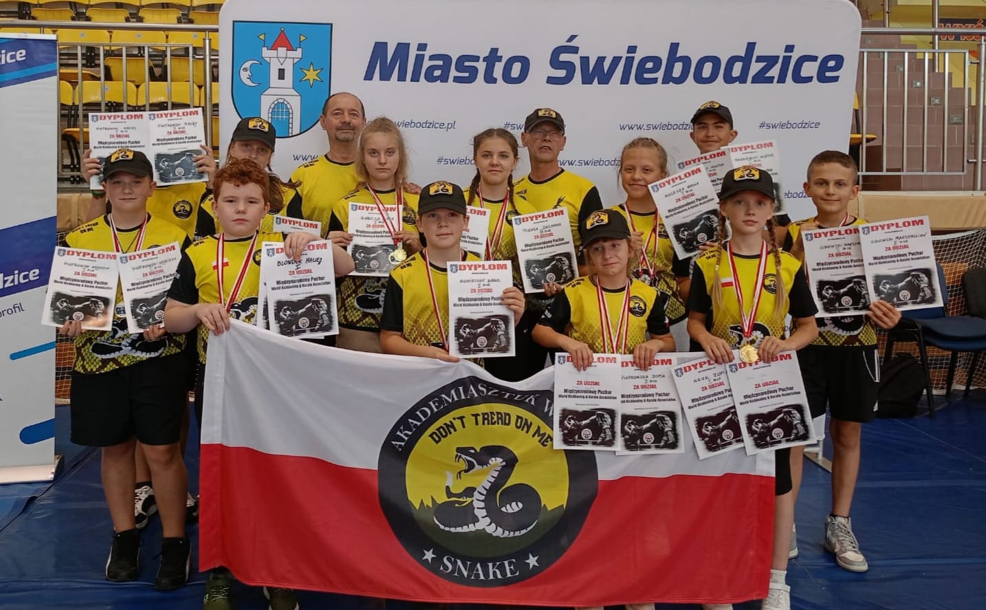 Zacięta rywalizacja w sportach walki w Świebodzicach i sukces podopiecznych Leszka Sołka [FOTO] 