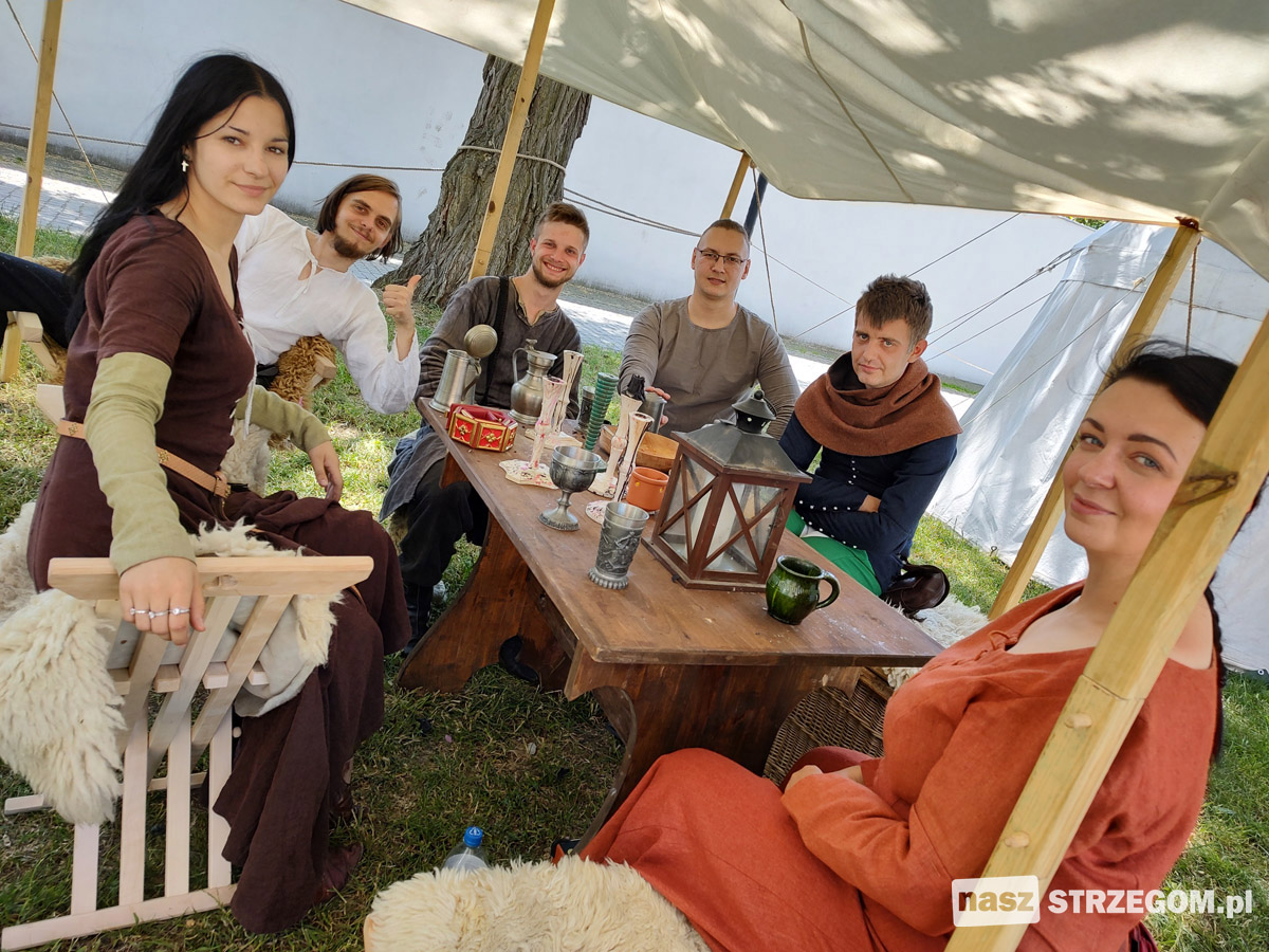 Współcześni rycerze i księżniczki podbiją strzegomską basteję! 