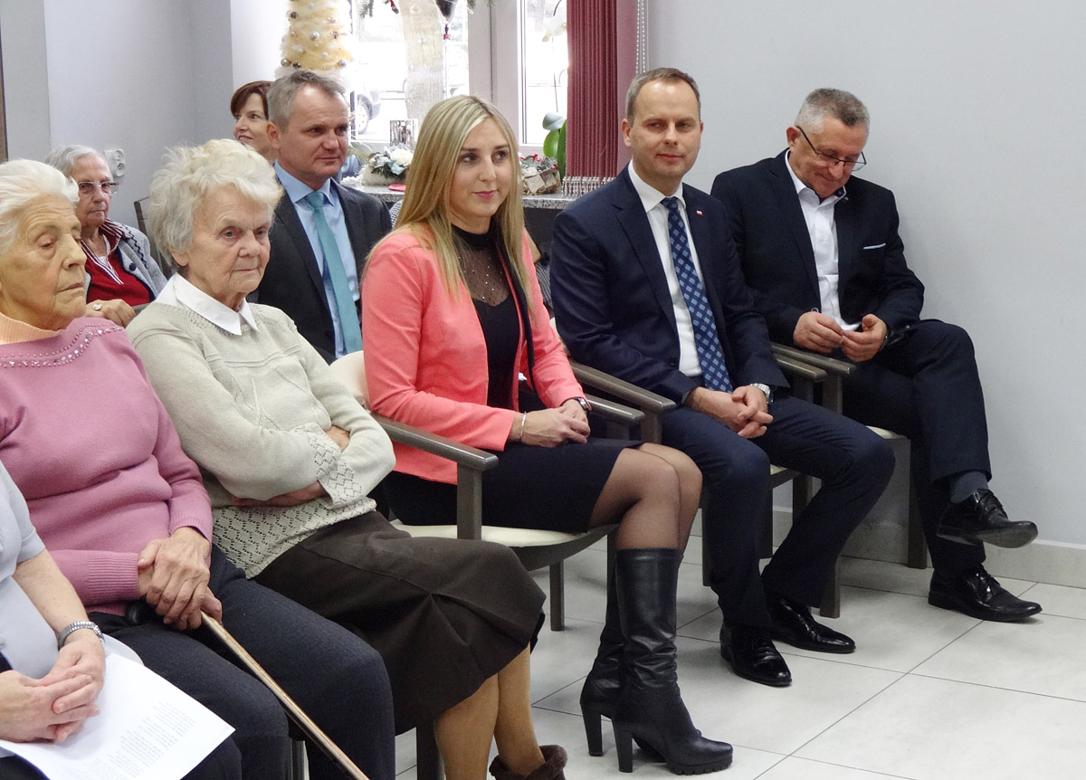Wojewoda odwiedził seniorów [FOTO] 