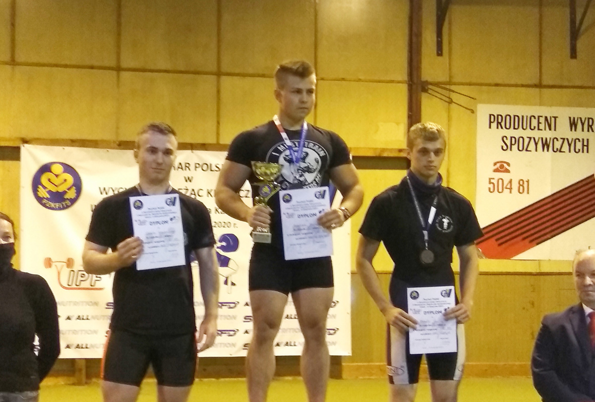 Strzegomscy sztangiści w natarciu [FOTO] 