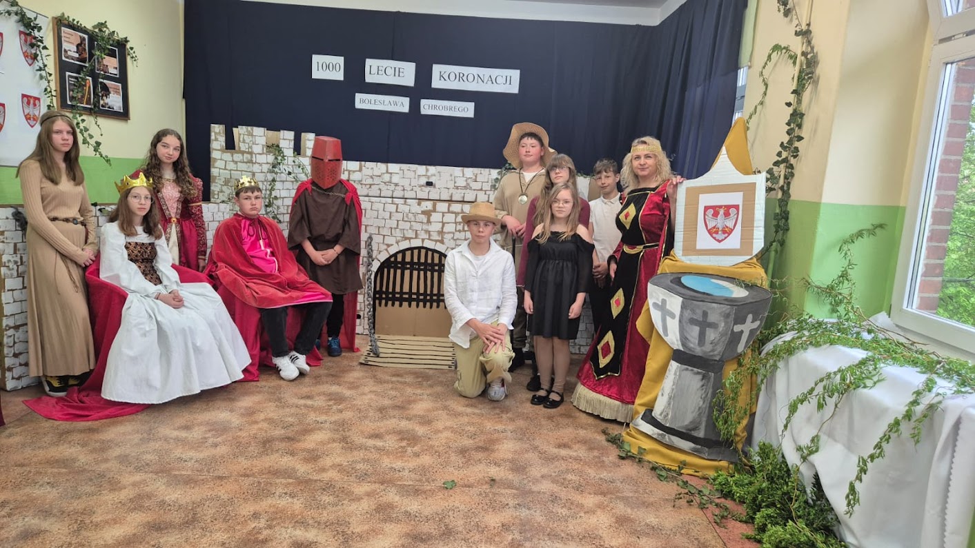Król Bolesław Chrobry powrócił do szkoły w Goczałkowie w wyjątkowej odsłonie [FOTO] 