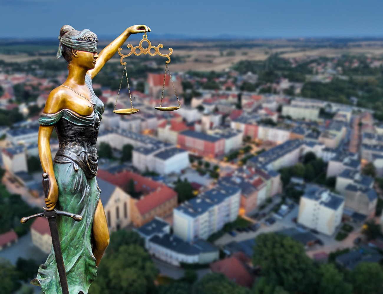 Nieodpłatne porady prawne i obywatelskie w powiecie świdnickim. Jak skorzystać? 