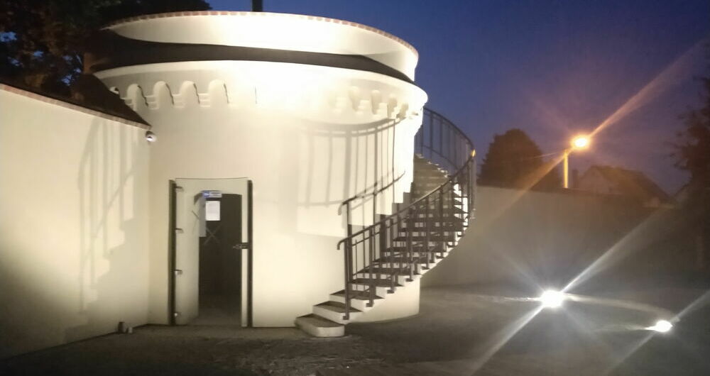 Baszta w Rogoźnicy oświetlona! 