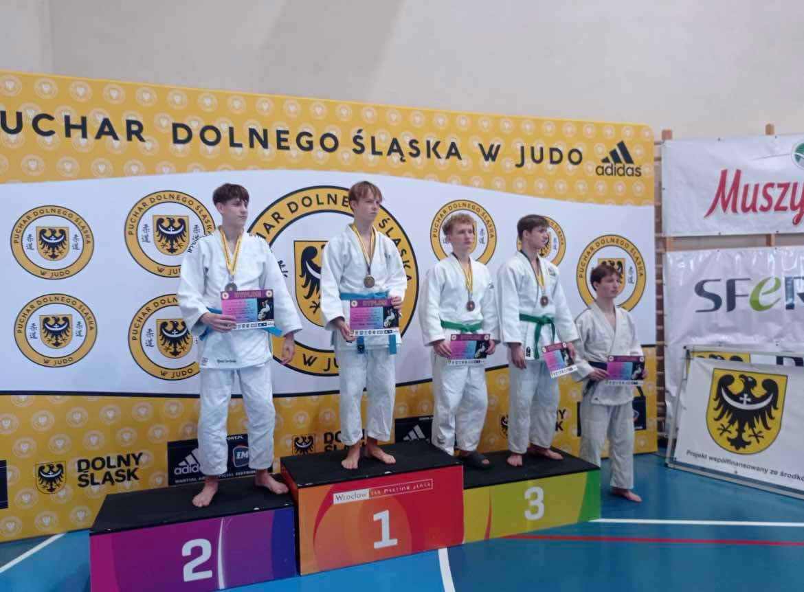 Strzegomscy zawodnicy na podium dolnośląskich mistrzostw w judo [FOTO] 