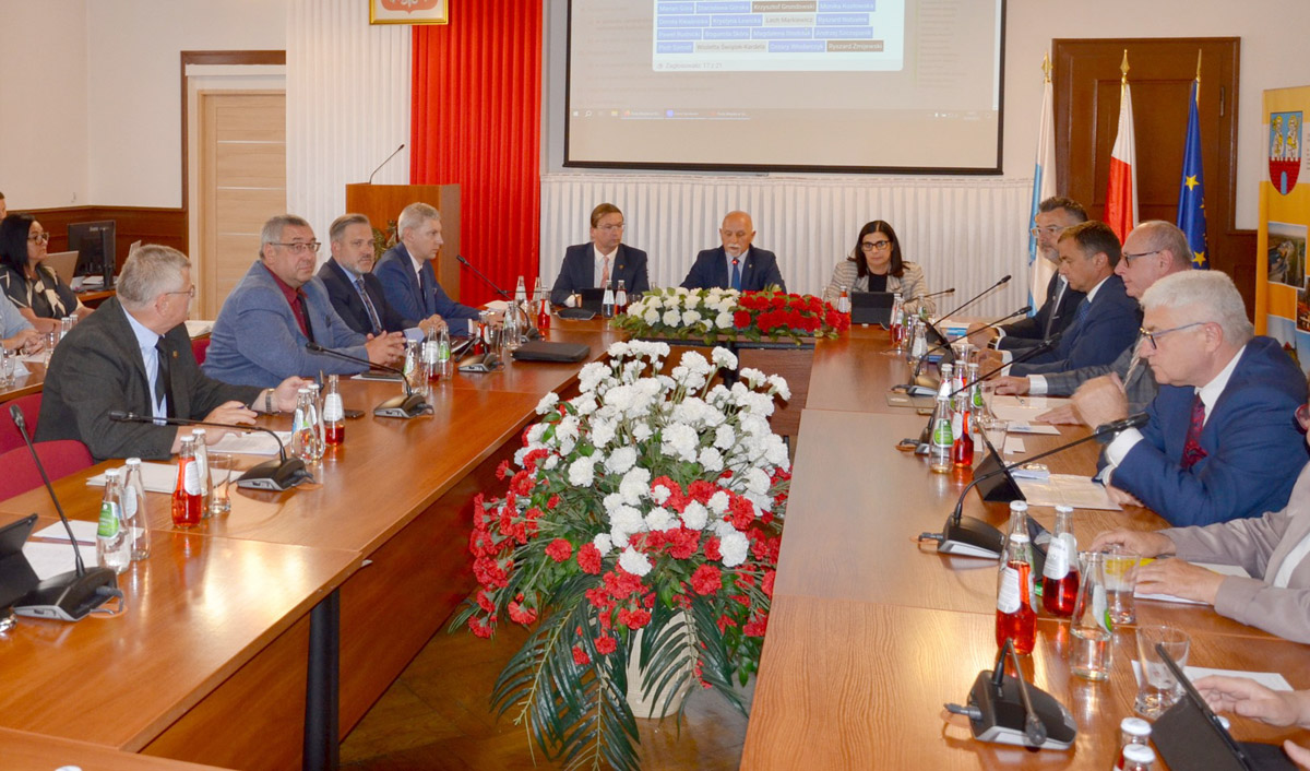 Burmistrz Zbigniew Suchyta z absolutorium i wotum zaufania [FOTO] 