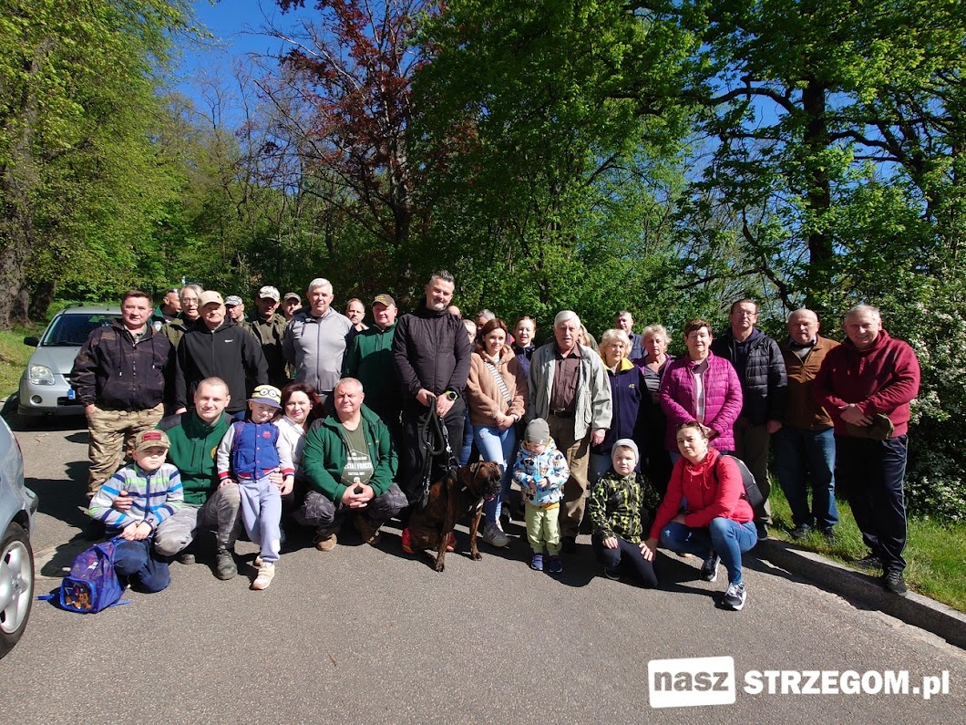 Strzegomianie razem dla natury. Odbyła się kolejna edycja sprzątania Góry Krzyżowej [FOTO] 