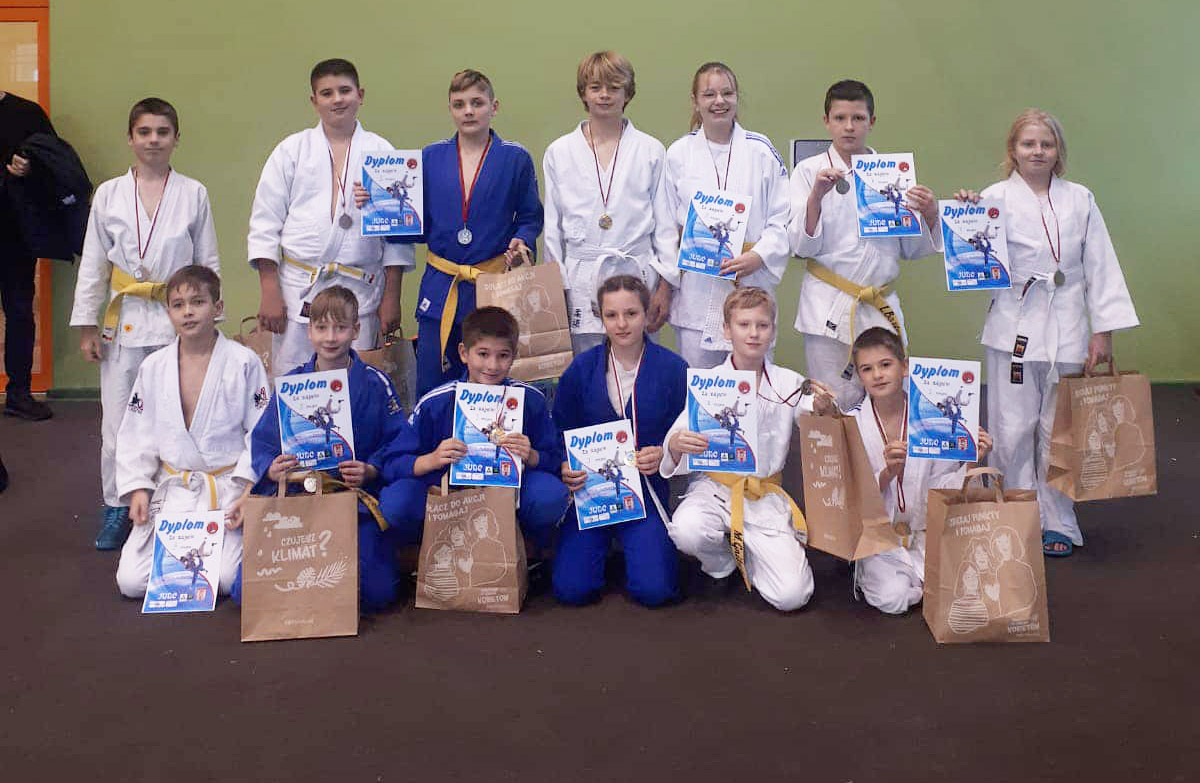 Złoto, srebro i brąz w rękach strzegomskich judoków [FOTO] 