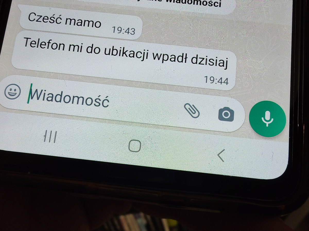 Oszuści podszyli się pod córkę 57-latki. Wyłudzili od niej 4,5 tys. złotych 