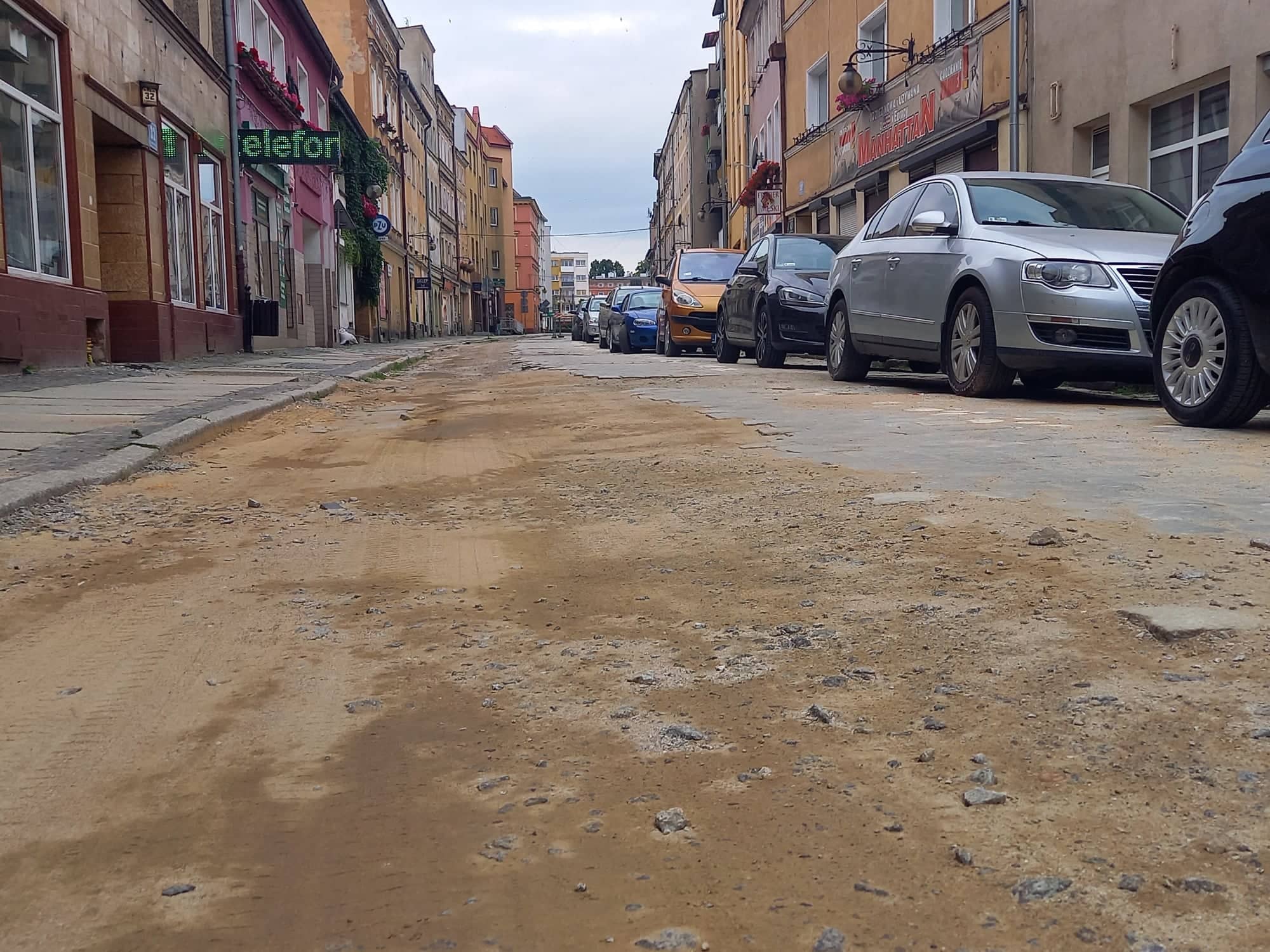 Remont ul. Dąbrowskiego wydłuży się [FOTO] 