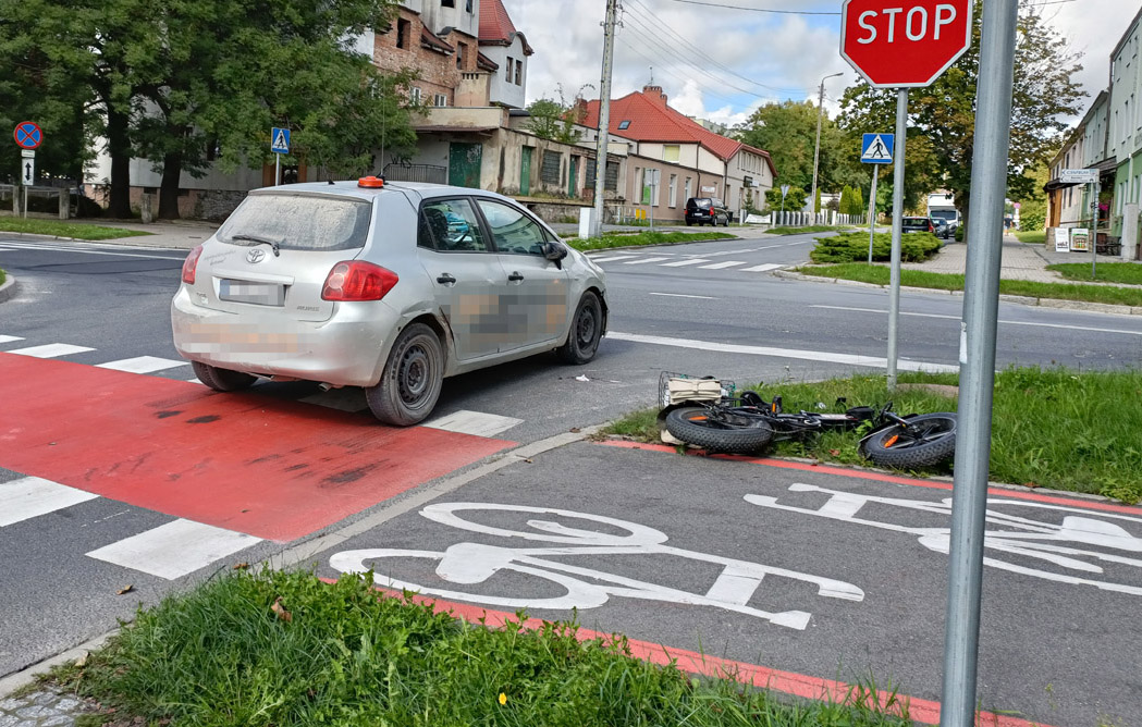 Potrącenie rowerzysty przy ul. Dworcowej w Strzegomiu [FOTO] 
