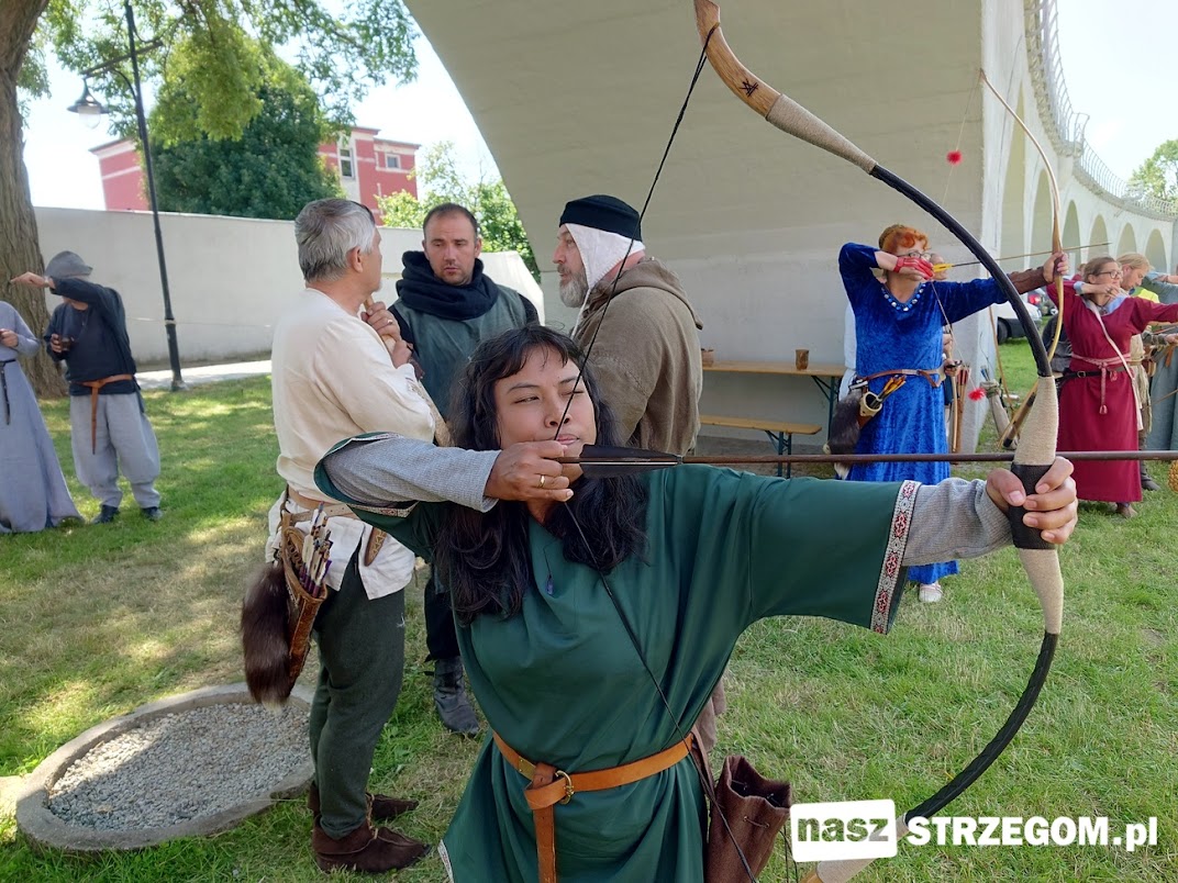 Rycerski duch opanował Strzegom. Trwa  XII Turniej Rycerski. [FOTO] 